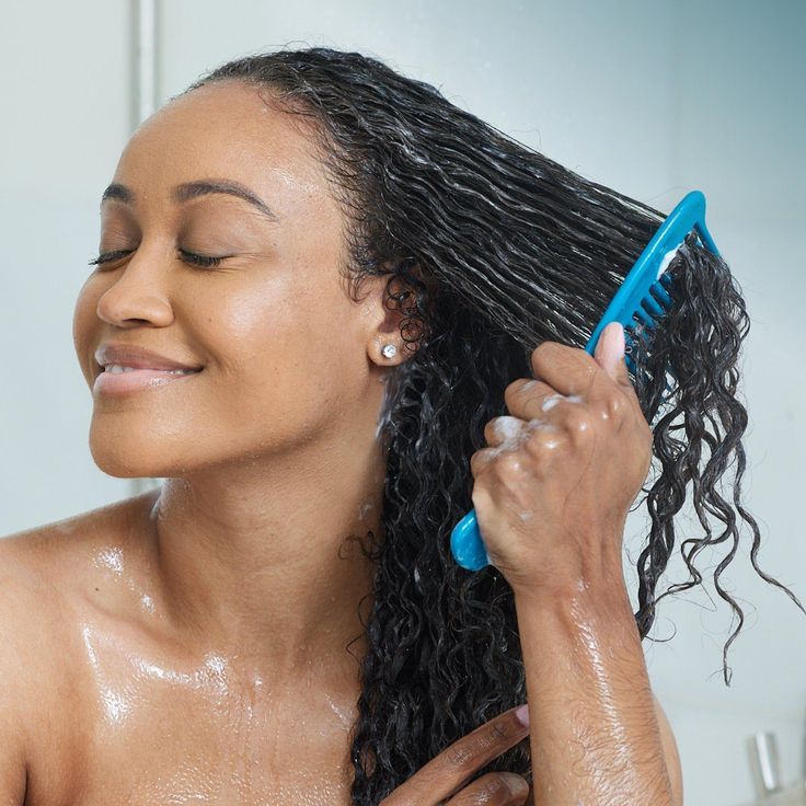 Routine capillaire : 5 étapes que les pros recommandent